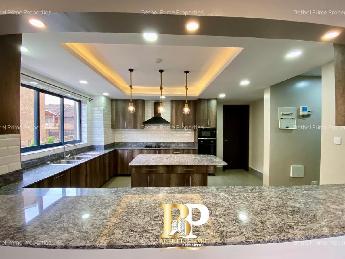 3 Bed Apartment with En Suite in Lavington - 10