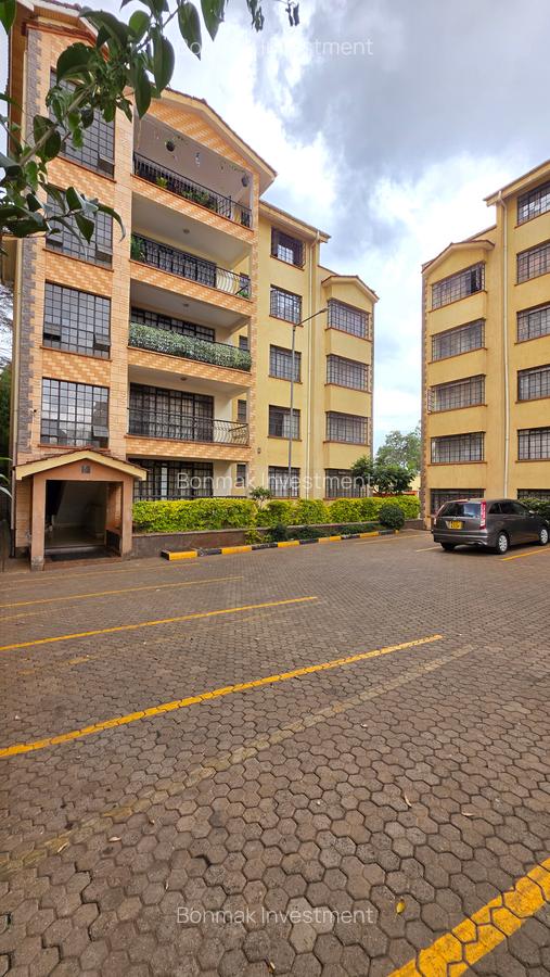 3 Bed Apartment with En Suite at Valley Arcade - 1