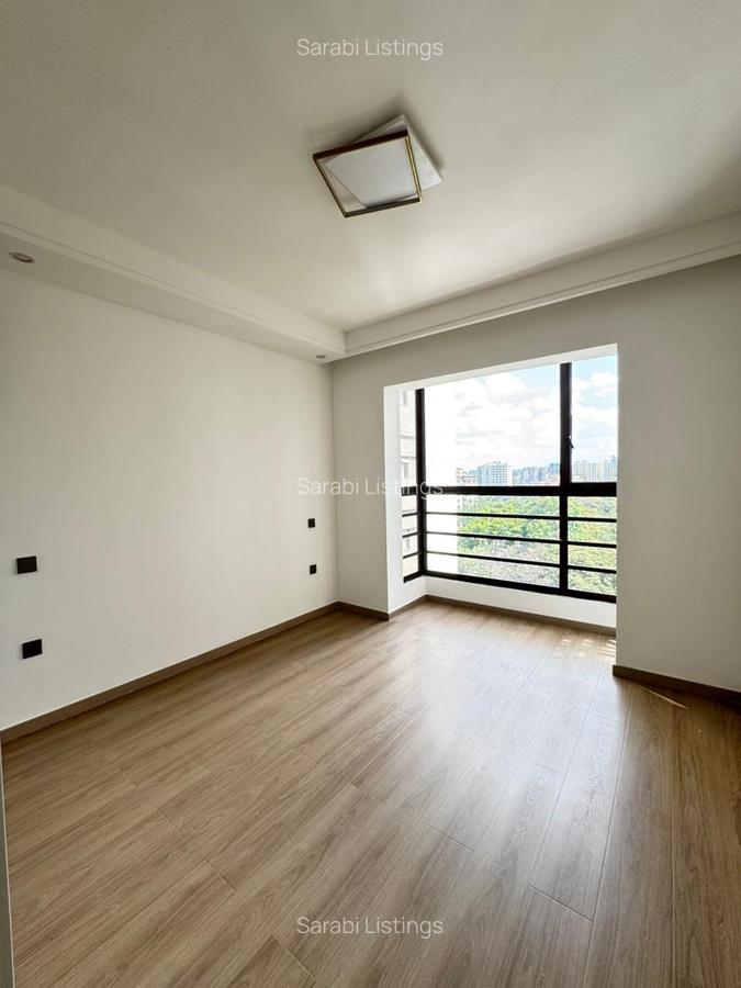 2 Bed Apartment with En Suite in Riverside - 12