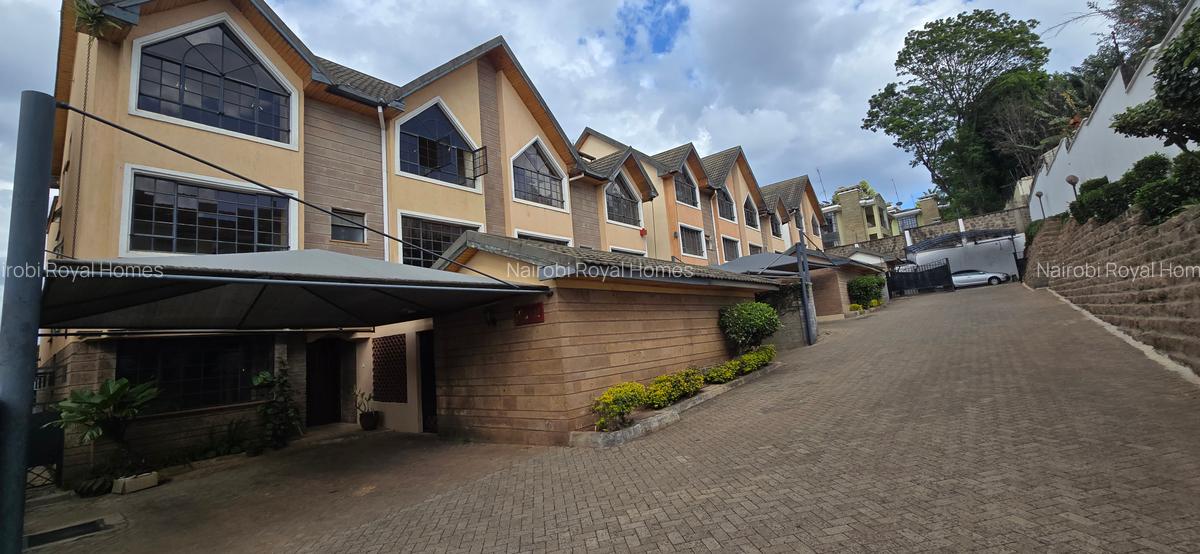 5 Bed Townhouse with En Suite at Convent Drive - 2