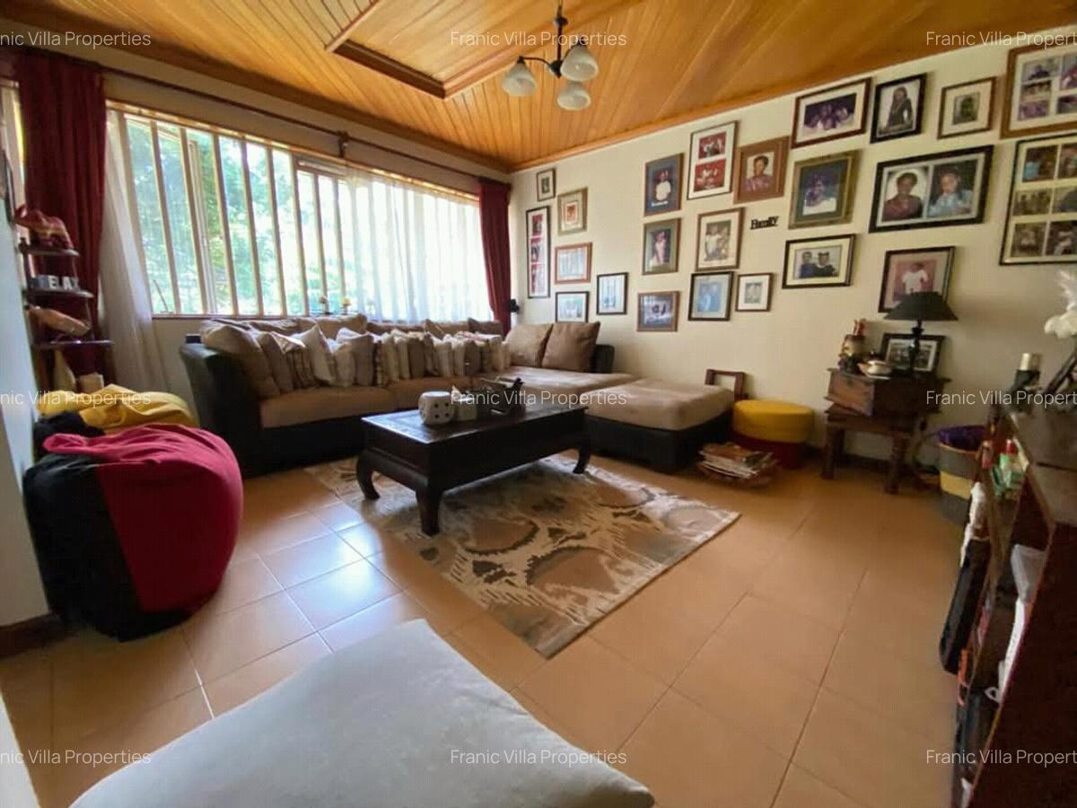 4 Bed House with En Suite at Runda - 10