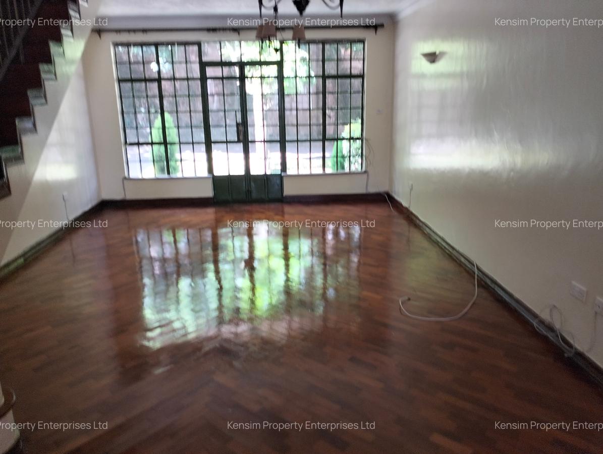 4 Bed Townhouse with En Suite in Lavington - 12