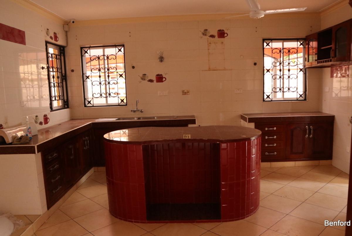 4 Bed Villa in Nyali Area - 9