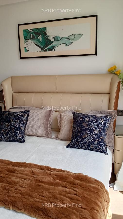 3 Bed Apartment with En Suite at Gateway Mall - 8