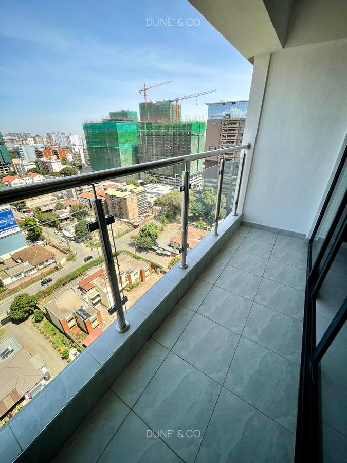 2 Bed Apartment with En Suite in Westlands Area - 6
