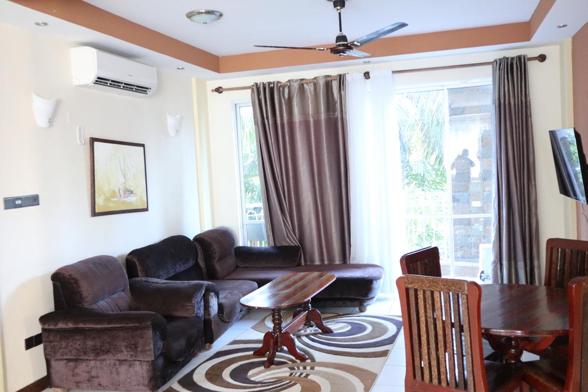 Serviced 2 Bed Apartment with En Suite in Nyali Area - 11