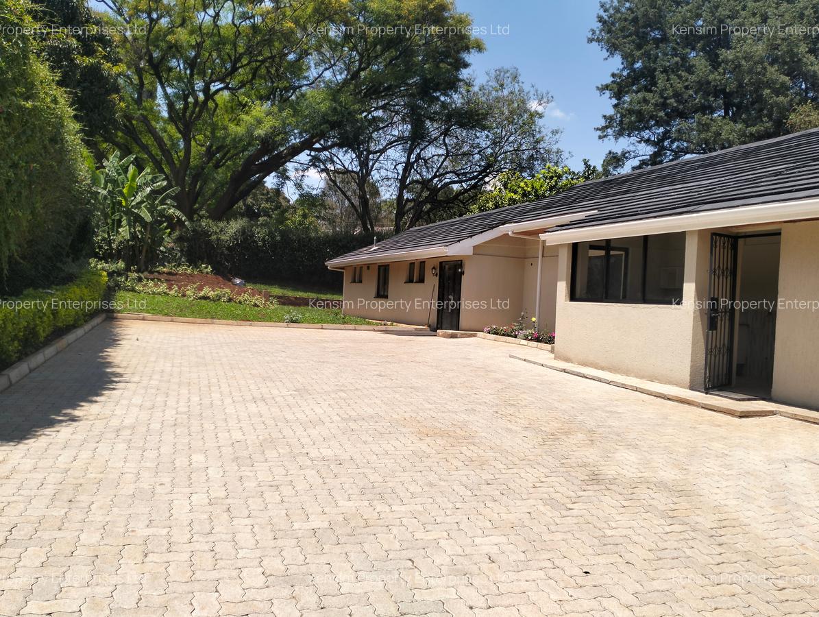 4 Bed House with En Suite in Loresho - 5