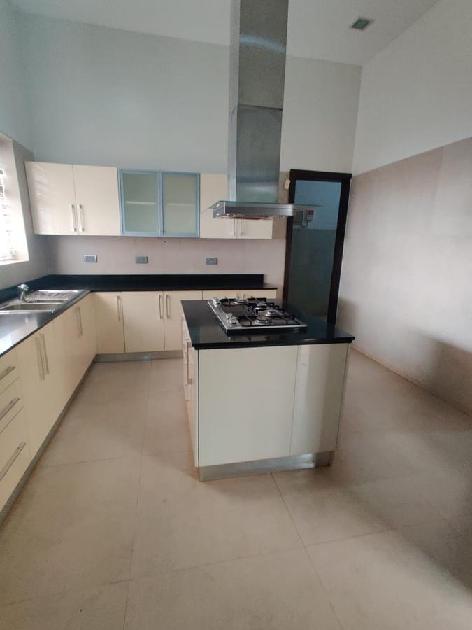 4 Bed Villa with En Suite in Westlands Area - 4