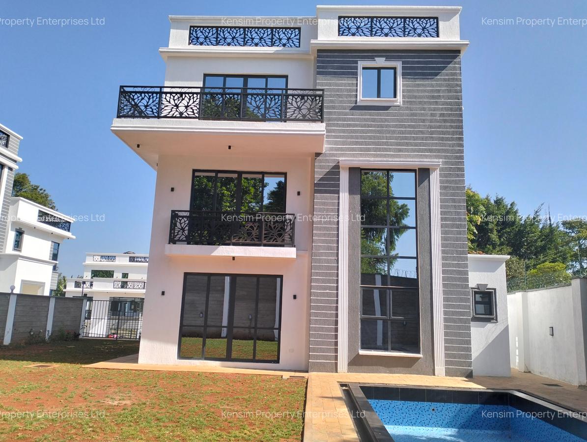 5 Bed Townhouse with En Suite in Lavington - 1