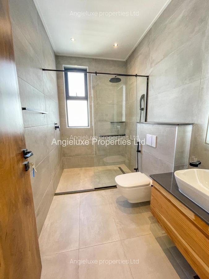 4 Bed Apartment with En Suite at Peponi Road - 8