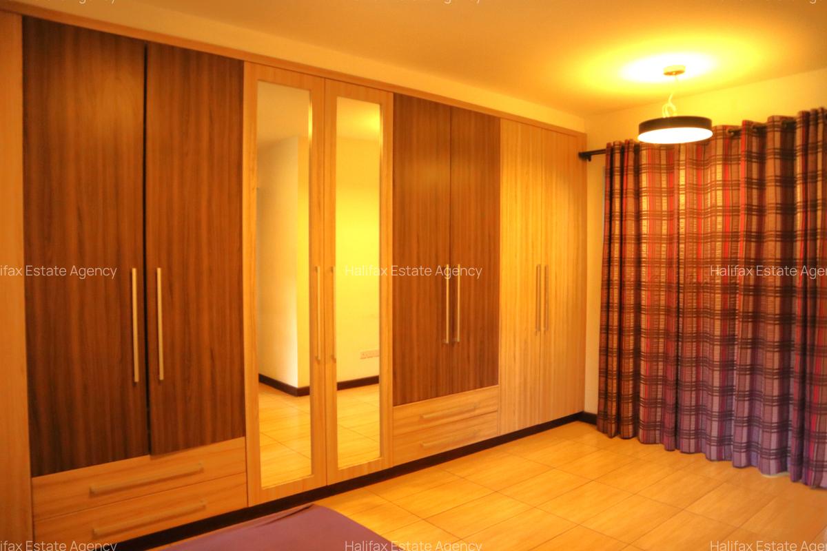 3 Bed Apartment with Borehole in South C - 9