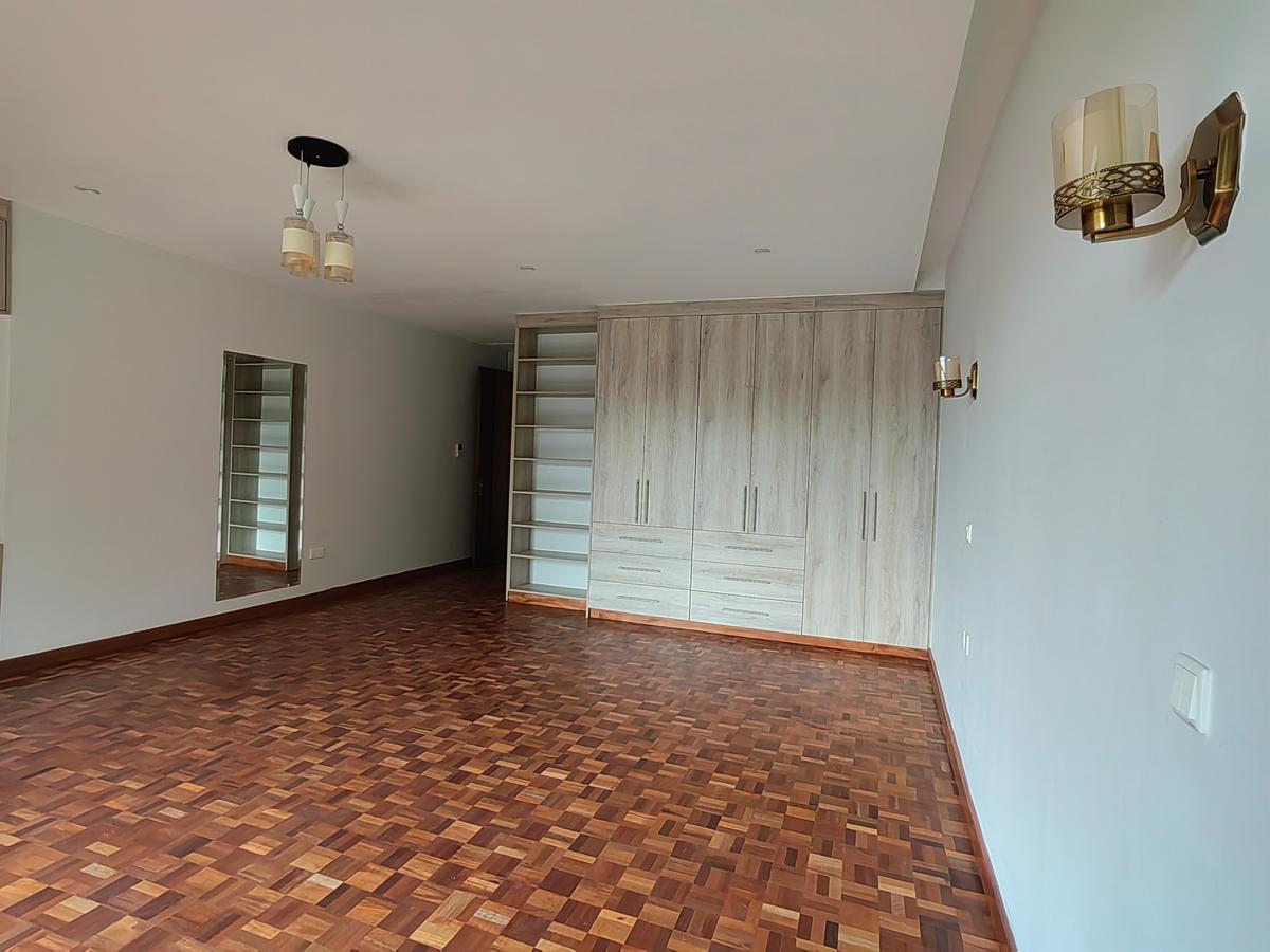 5 Bed Townhouse with En Suite at Mzima Springs - 17