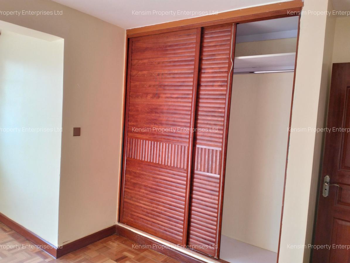 5 Bed Townhouse with En Suite in Lavington - 11