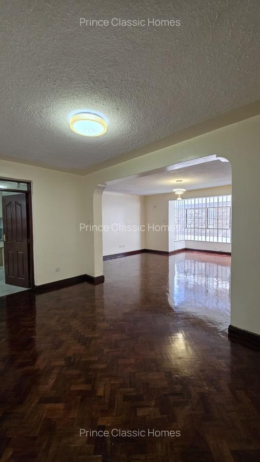 3 Bed Apartment with En Suite in Lavington - 4