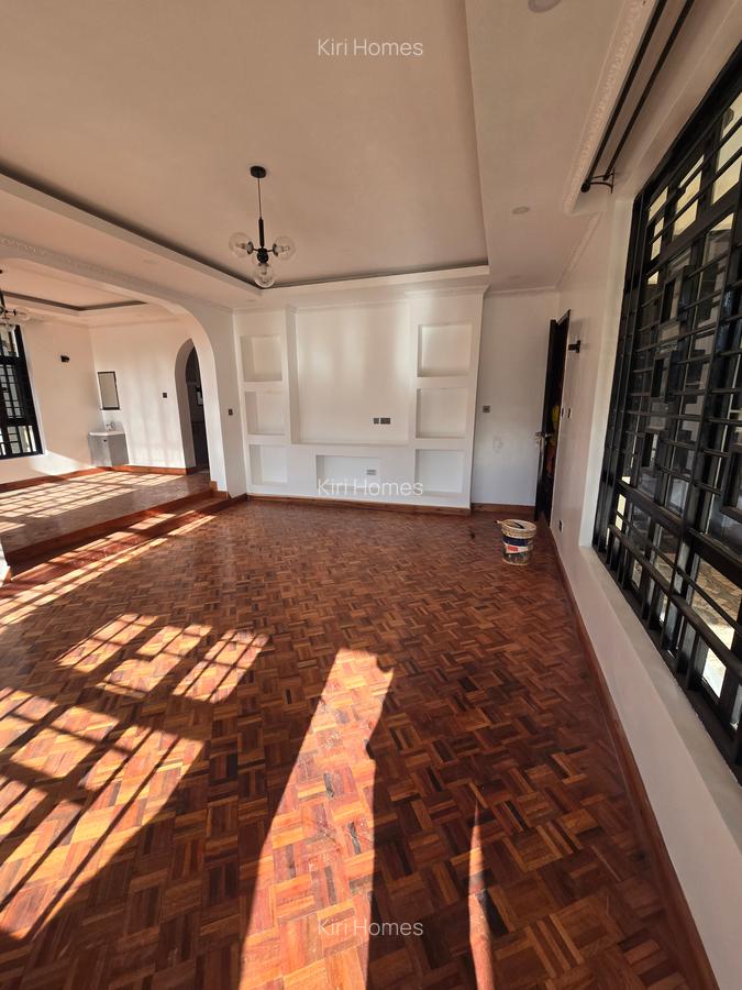 5 Bed Townhouse with En Suite in Karen - 11