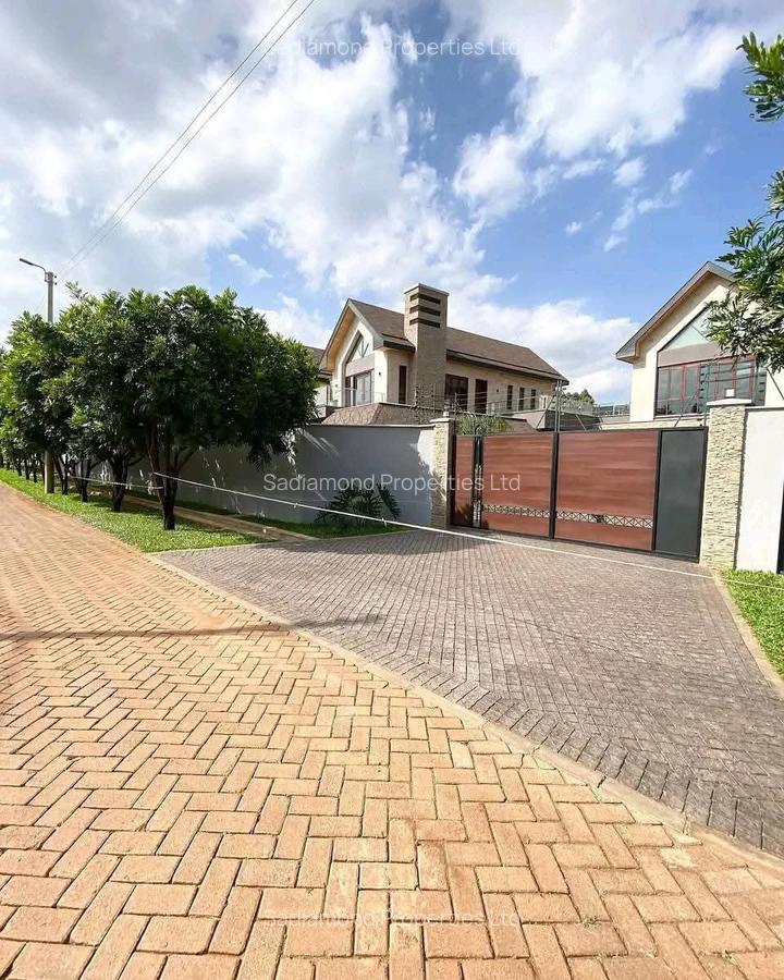 4 Bed House with Swimming Pool in Runda - 5