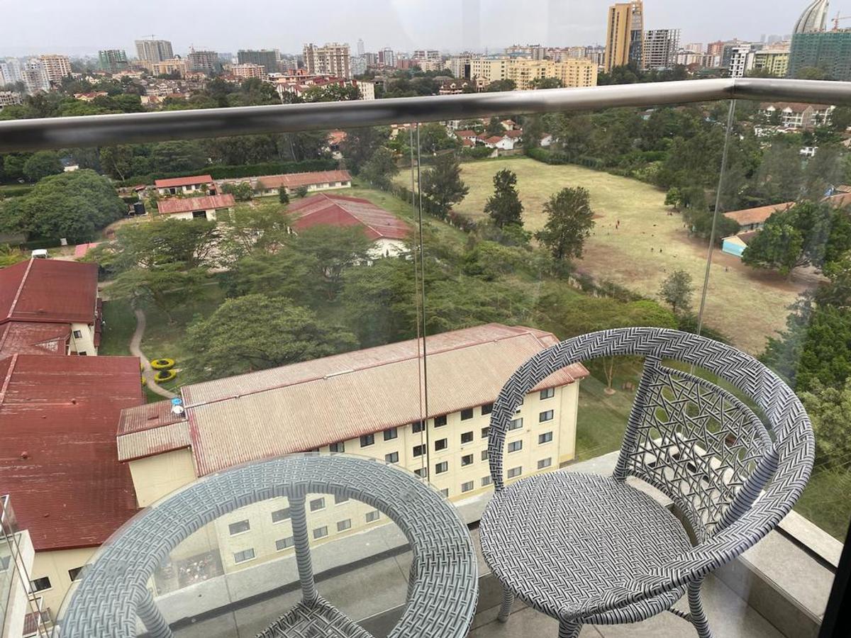 Serviced 2 Bed Apartment with En Suite in Kilimani - 4