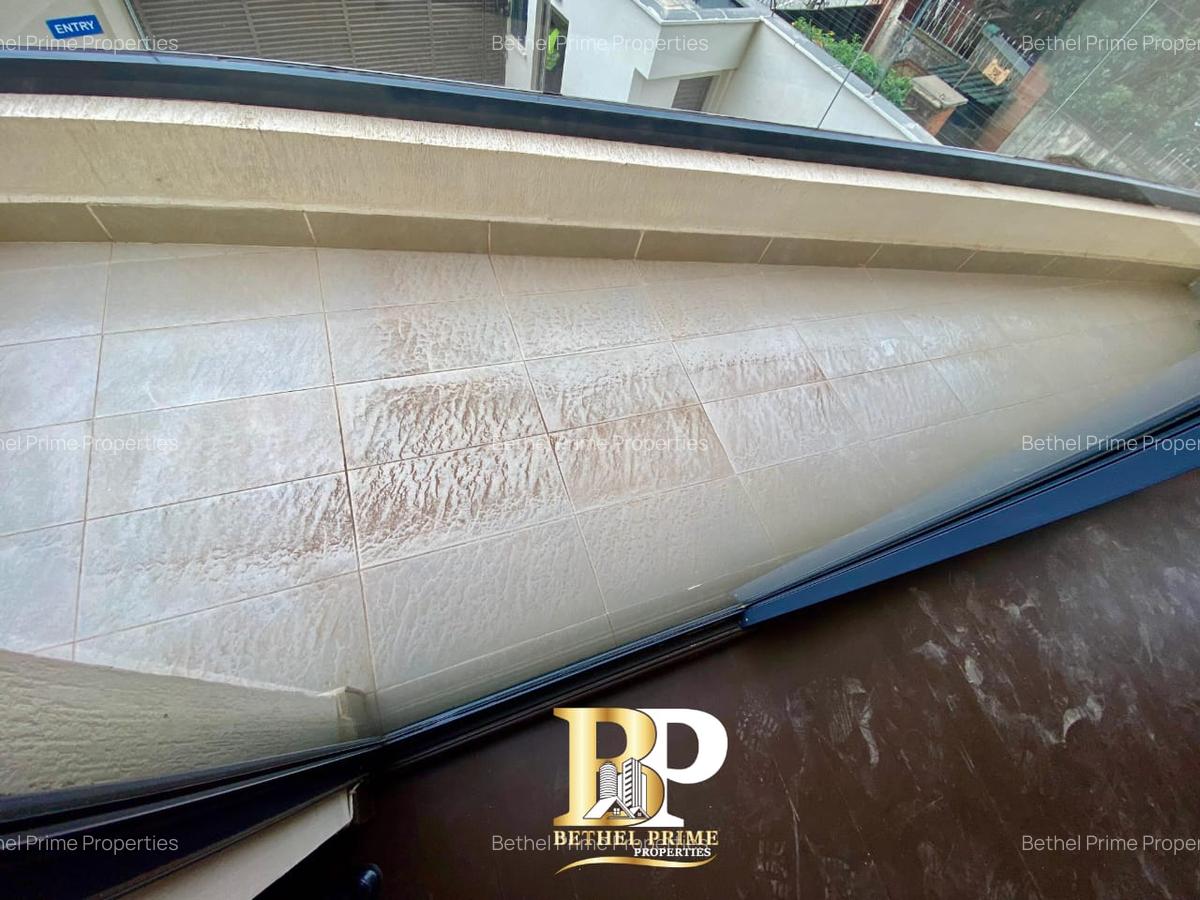 3 Bed Apartment with En Suite in Lavington - 16