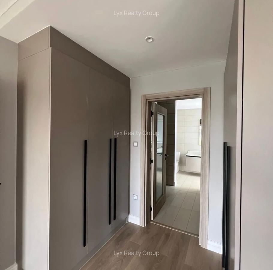 4 Bed Townhouse with En Suite in Runda - 16