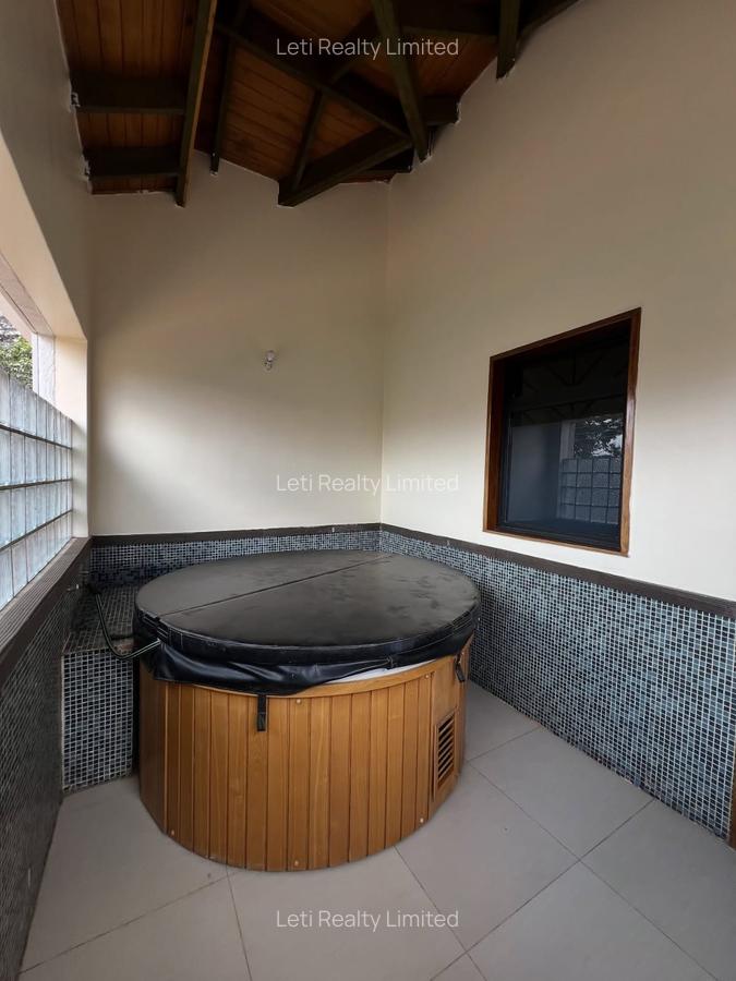 5 Bed Townhouse with En Suite in Lavington - 10