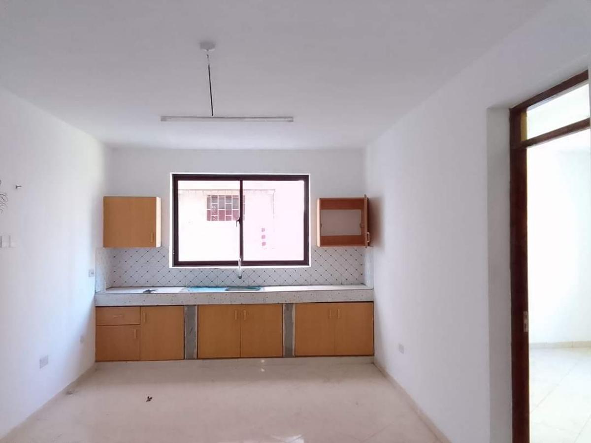 2 Bed Apartment with En Suite in Mtwapa - 2