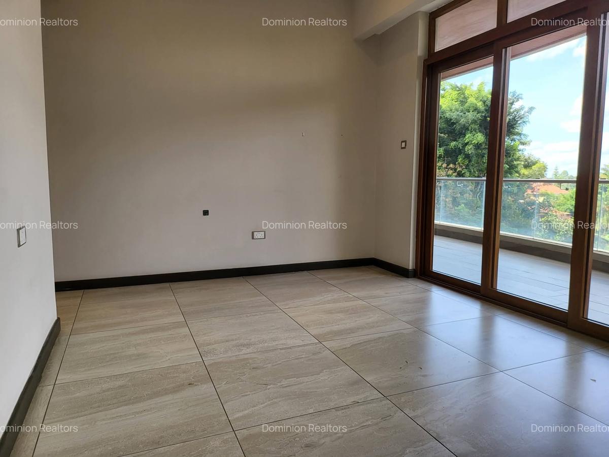 3 Bed Apartment with En Suite in Westlands Area - 14