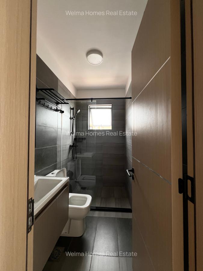 2 Bed Apartment with En Suite in Lavington - 10