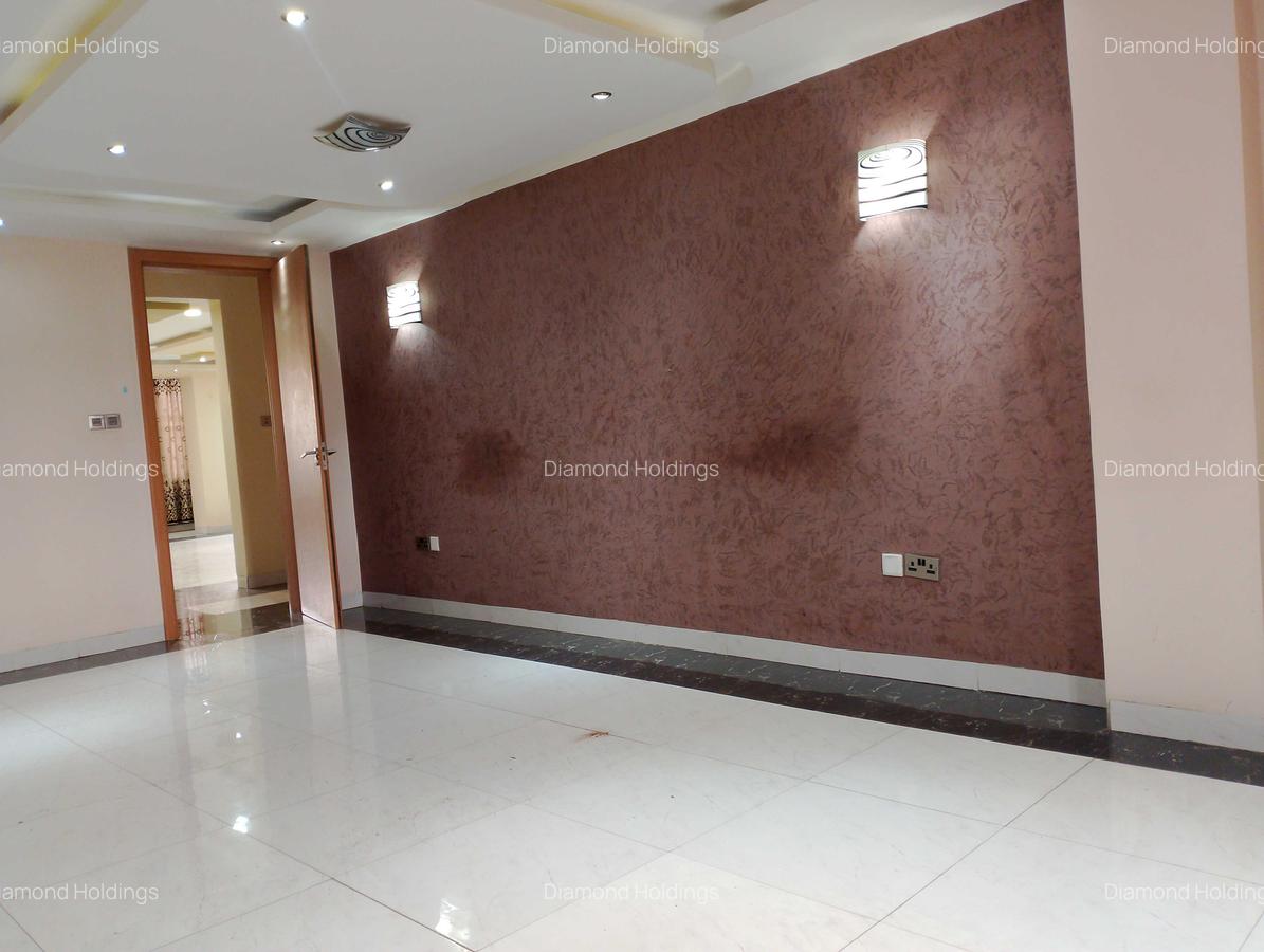 4 Bed Apartment with En Suite at Parklands - 4