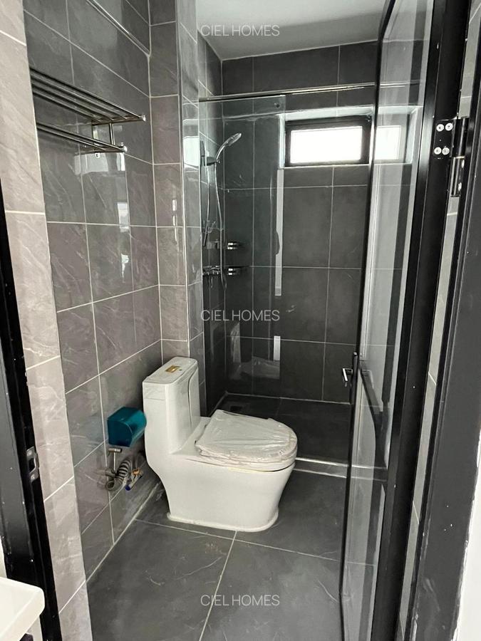 2 Bed Apartment with Gym at Wood Avenue - 16