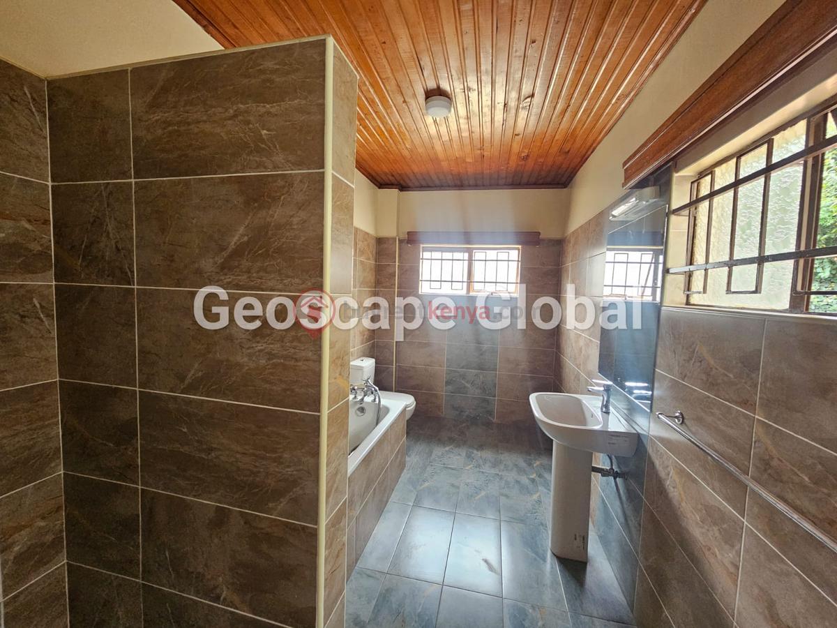 4 Bed Townhouse with En Suite in Spring Valley - 5