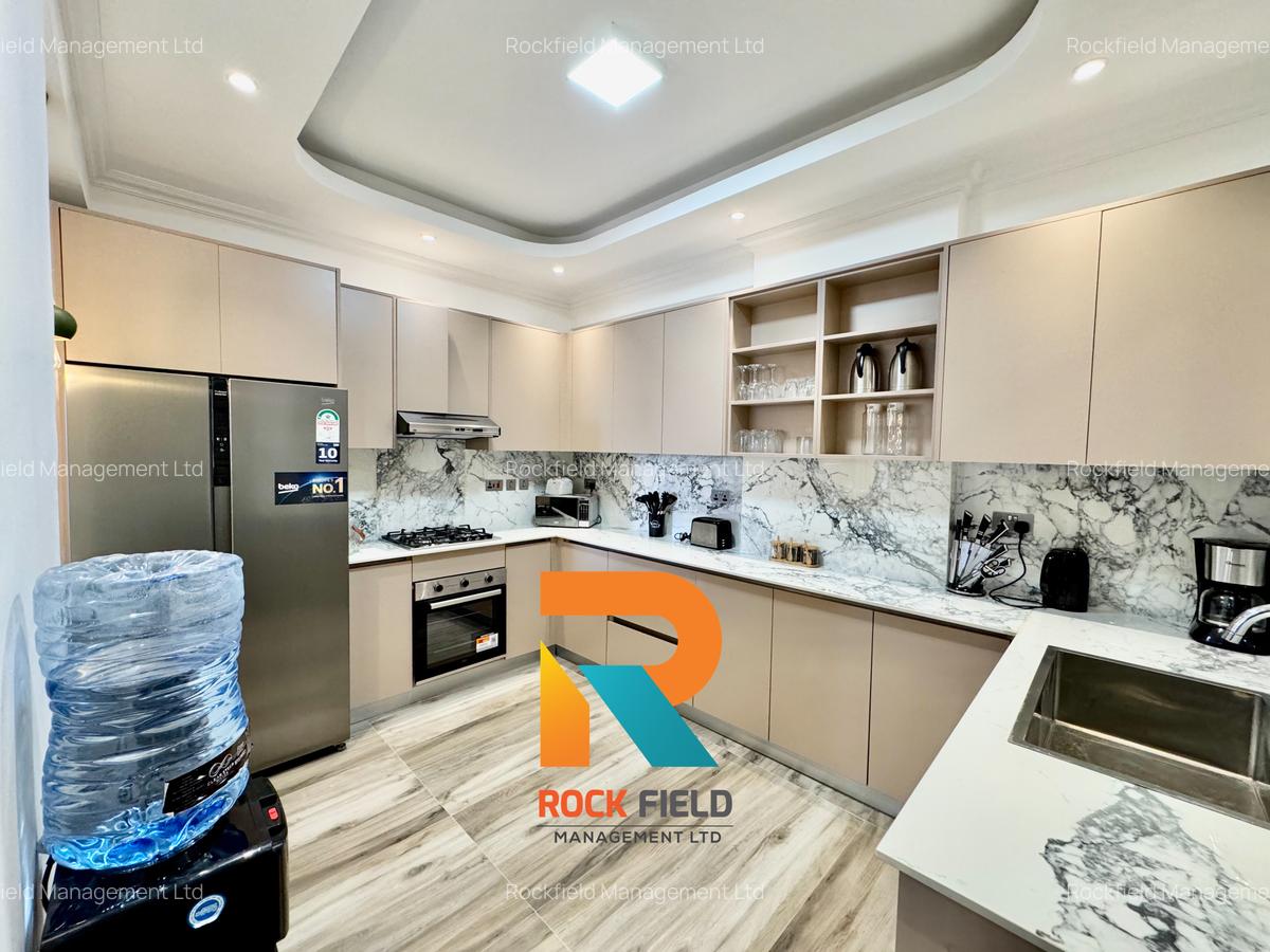 Serviced 2 Bed Apartment with En Suite in Brookside - 10