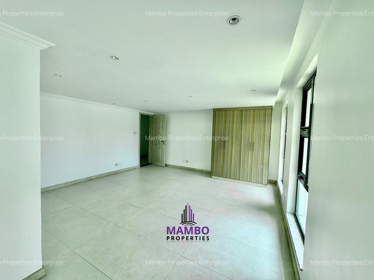 5 Bed House with En Suite at Runda - 17