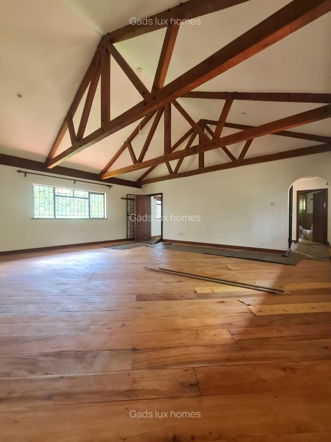 5 Bed Townhouse with En Suite at Old Kitisuru - 10