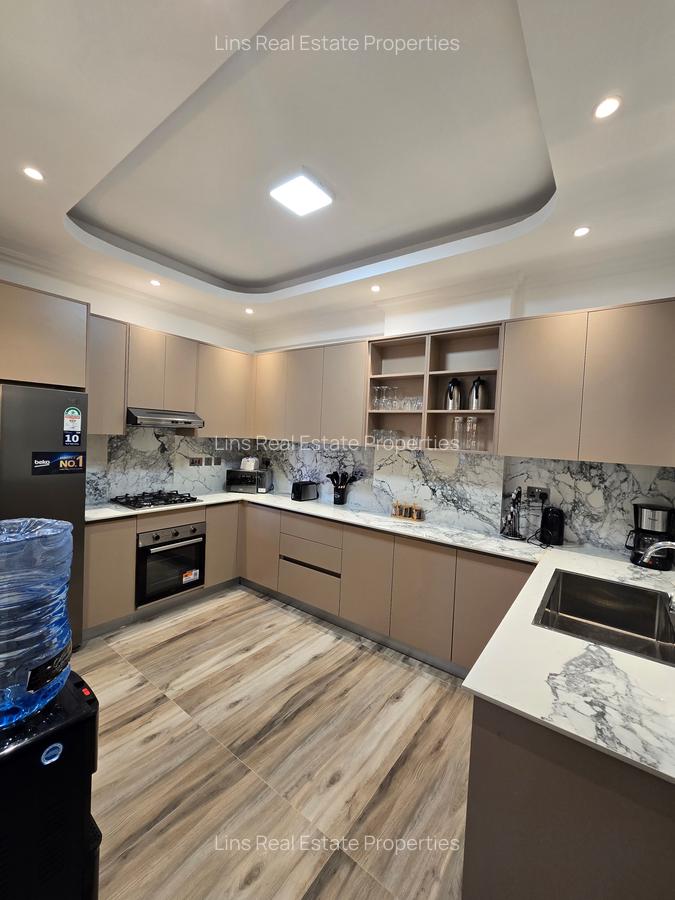 2 Bed Apartment with En Suite in Brookside - 14