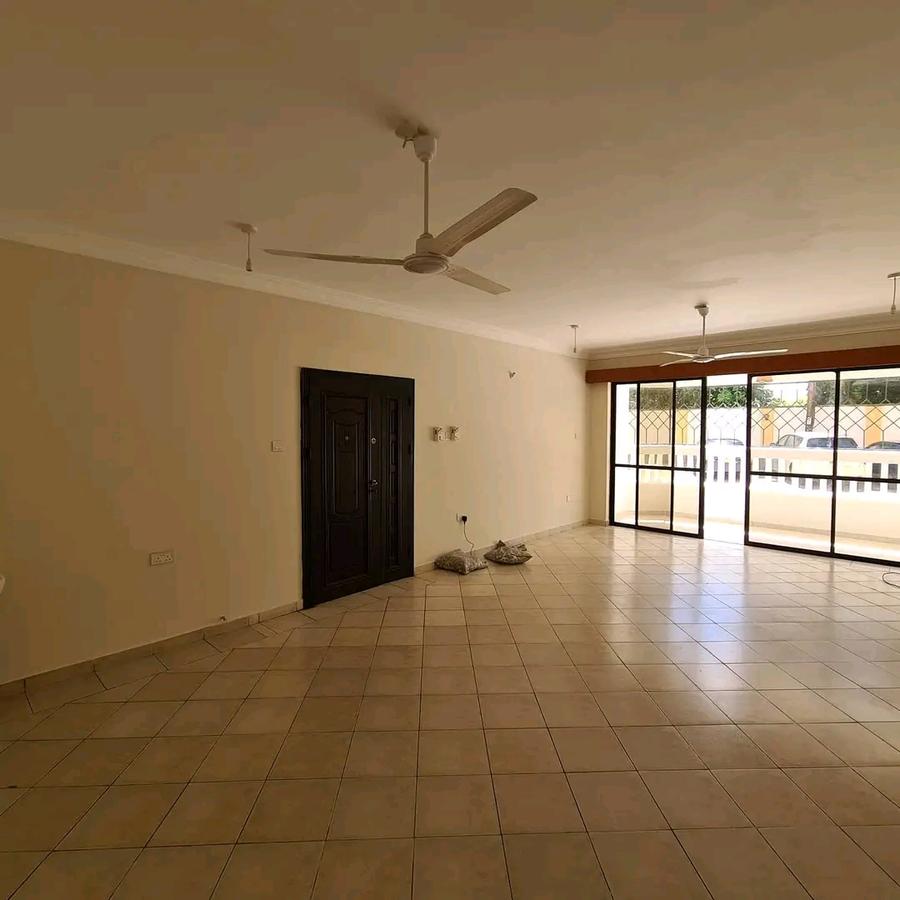 3 Bed Apartment with En Suite at Jamhuri Road - 5