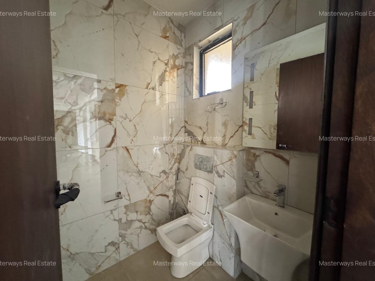 Serviced 3 Bed Apartment with En Suite in Brookside - 13