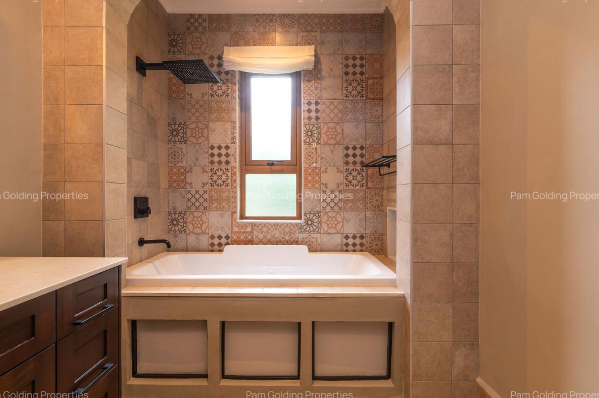 5 Bed House with En Suite in Karen - 16