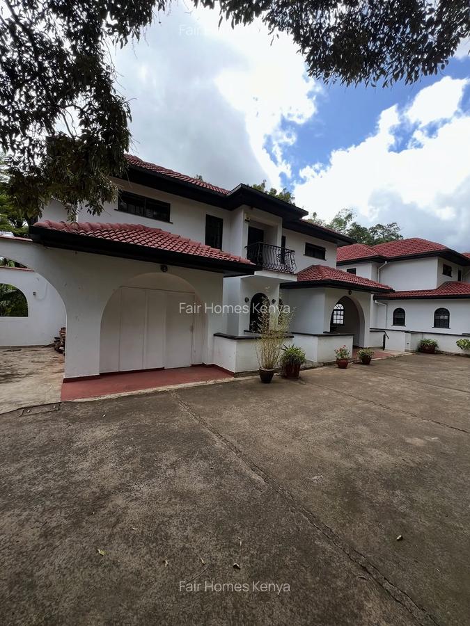 4 Bed Townhouse with En Suite at Riverside Drive - 2