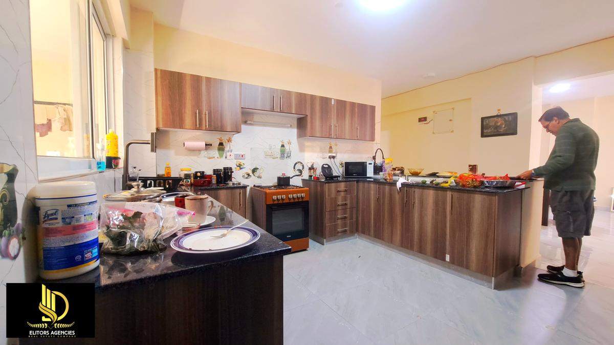 4 Bed Apartment with En Suite at 4Th Parklands Road - 5