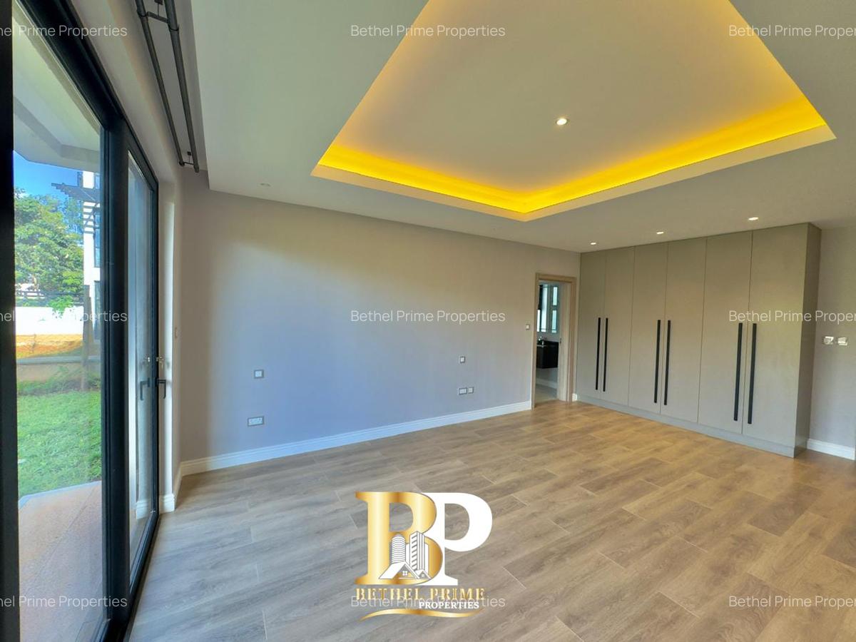 Serviced 3 Bed Apartment with En Suite in Runda - 20