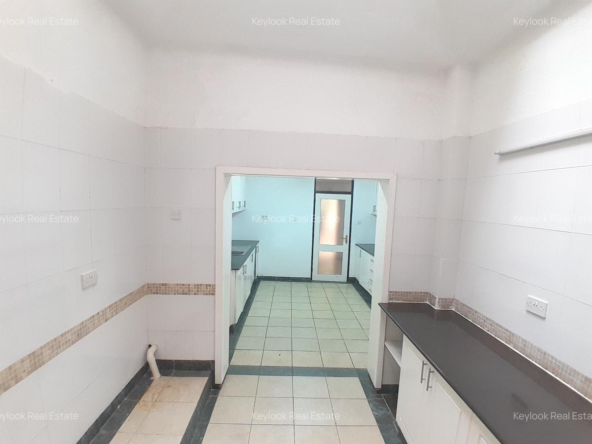 4 Bed Townhouse with En Suite at Kileleshwa - 12
