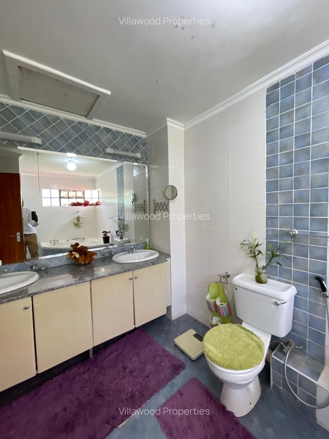 4 Bed House with En Suite in Spring Valley - 4