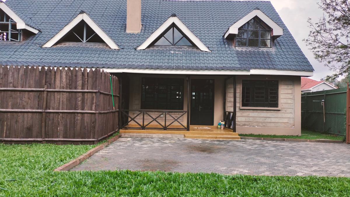4 bed townhouse with en suite at karen