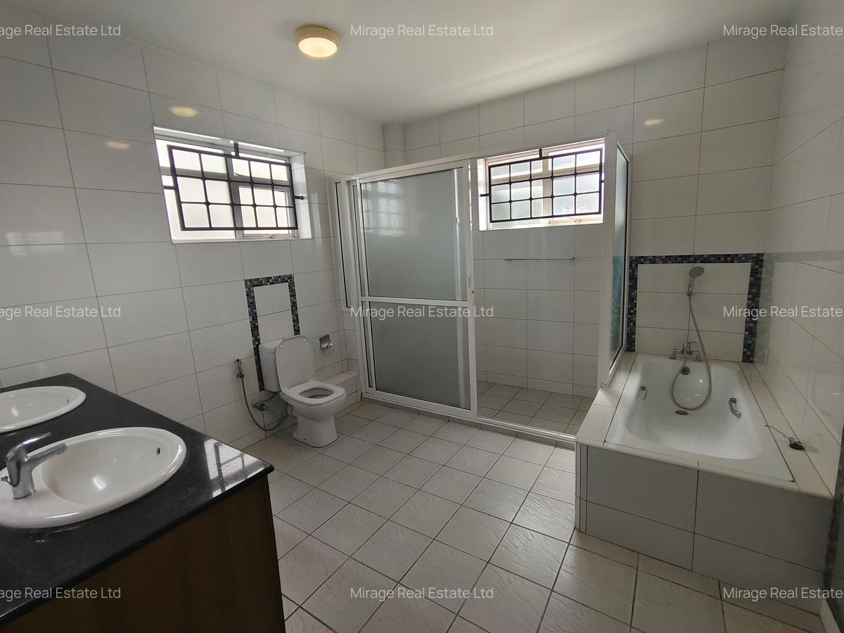 3 Bed Apartment with En Suite in Rhapta Road - 16