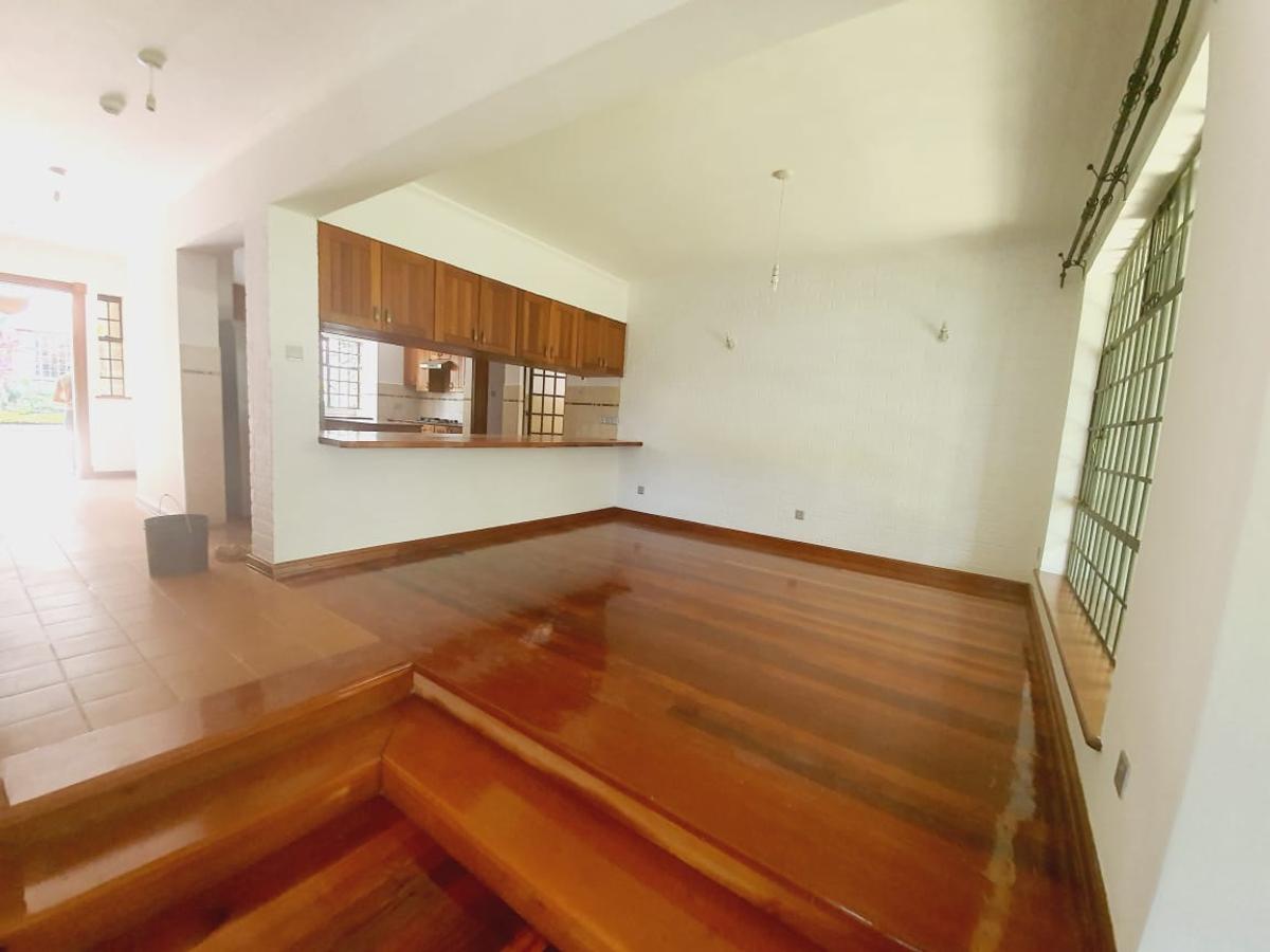 4 Bed Townhouse with En Suite at Spring Valley - 13