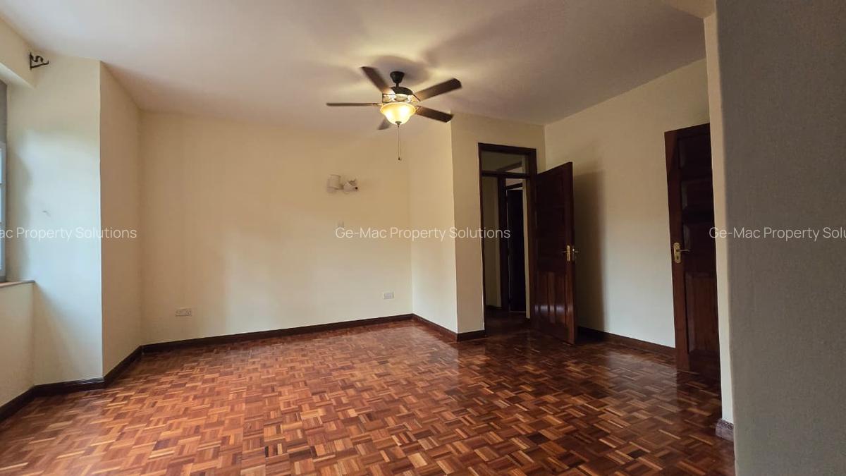 4 Bed House with En Suite in Runda - 13