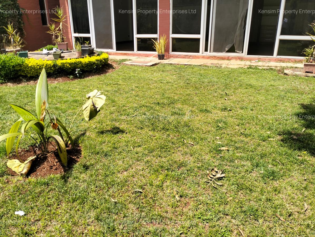 5 Bed Townhouse with En Suite in Lavington - 9