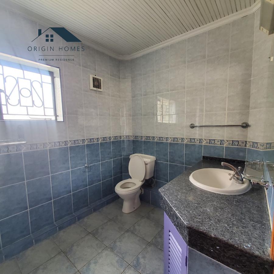 4 Bed House with En Suite at Westlands - 17