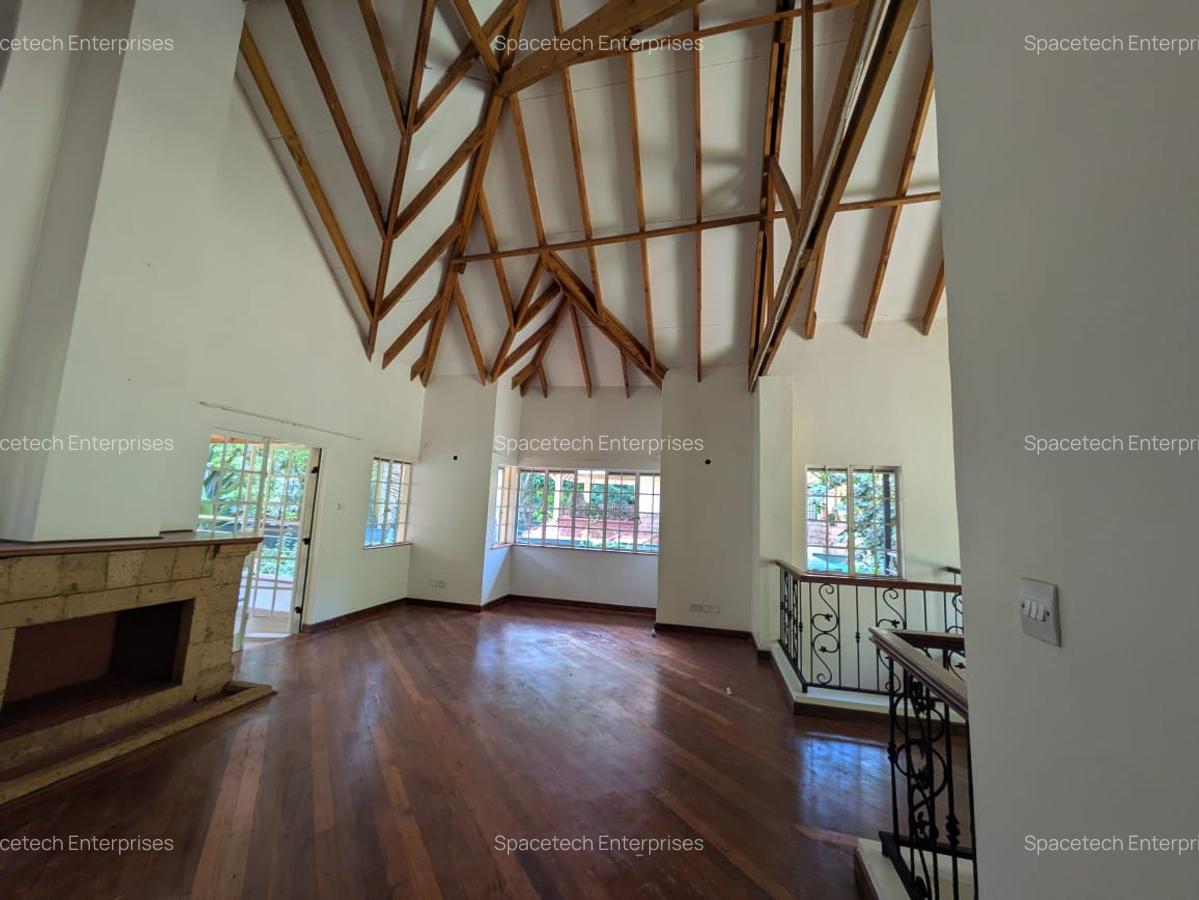 5 Bed Townhouse with En Suite in Rosslyn - 8