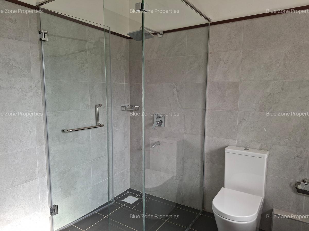 4 Bed Townhouse with En Suite at Close To Braeburn School - 15